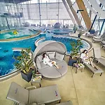 Aquacity Riverside Hotel 3*