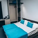 Aquacity Riverside Hotel