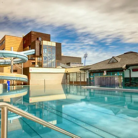 Aquacity Riverside 3*