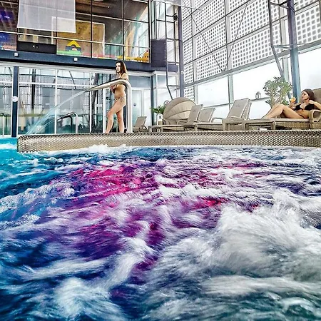 Aquacity Riverside بوبراد