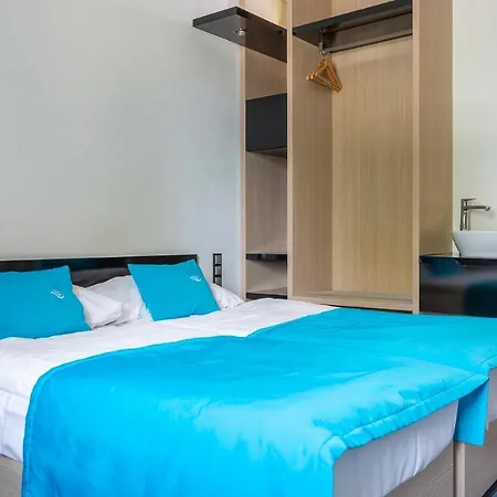 Aquacity Riverside Hotel 3*