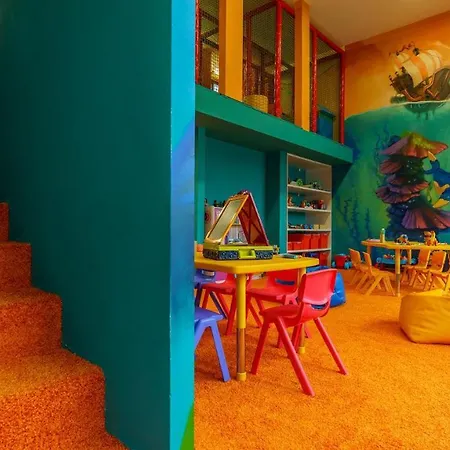 Aquacity Riverside מלון 3*