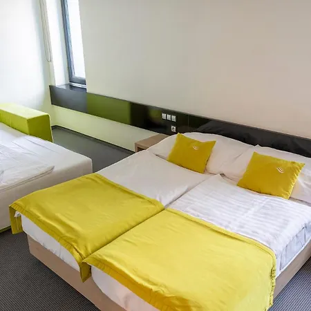 Aquacity Riverside Hotel