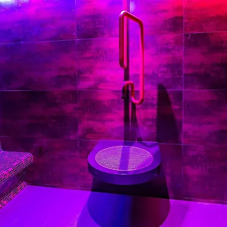 Aquacity Riverside Hotel