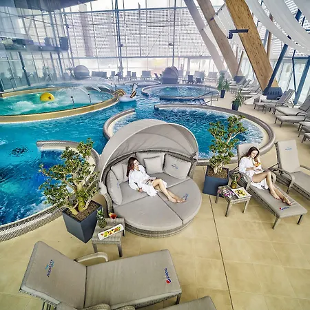 Aquacity Riverside Отель 3*
