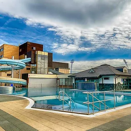 Aquacity Riverside Hotel