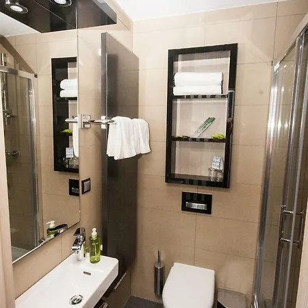 Aquacity Riverside Hotel 3*