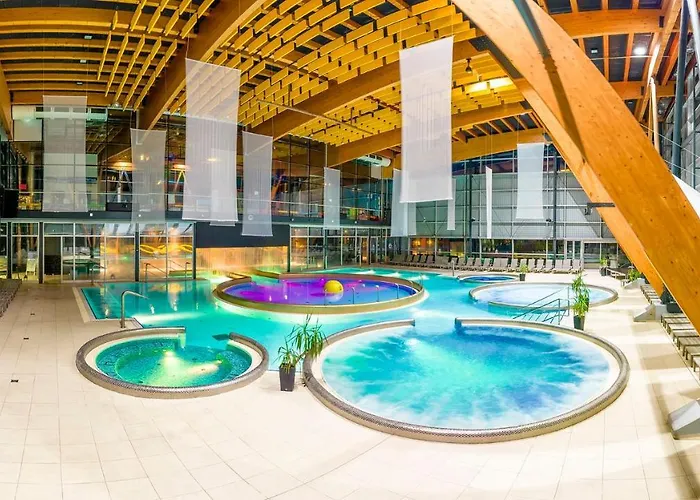 Aquacity Riverside Otel Poprad
