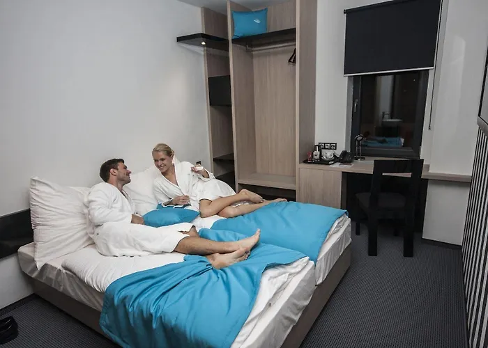 Aquacity Riverside 3*