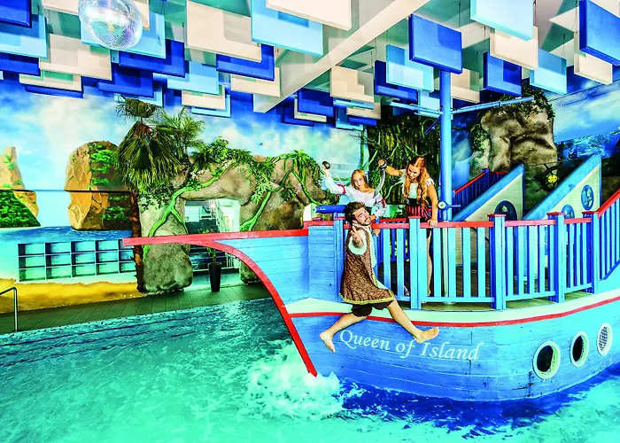 Aquacity Riverside 3*